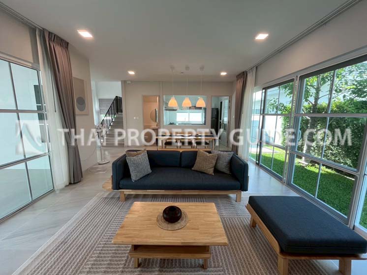 House with Shared Pool in Bangnatrad 